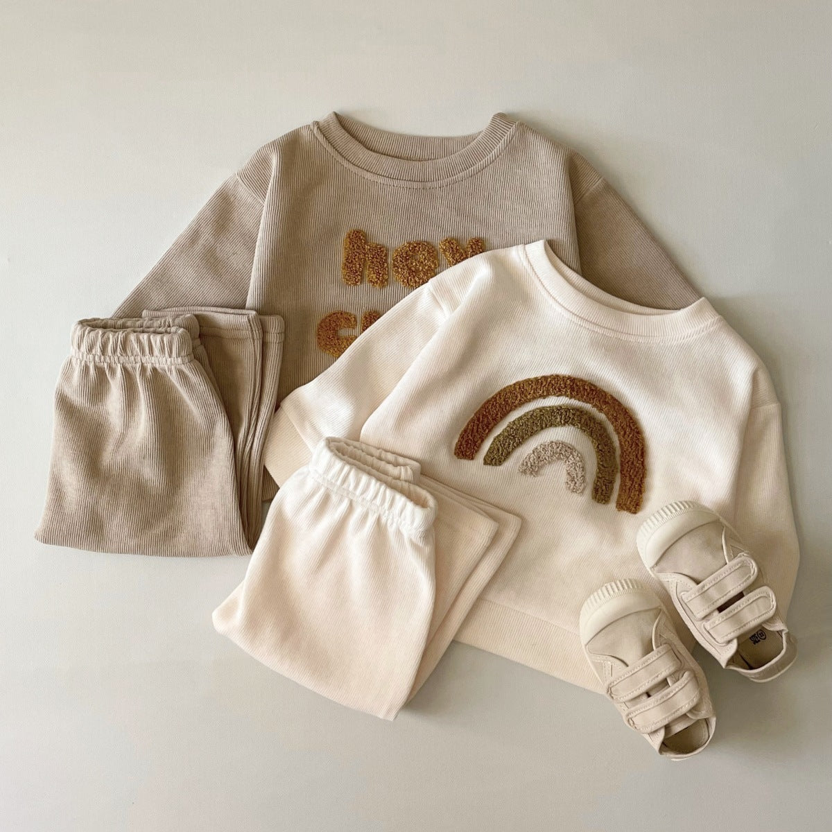 Newborn Alphabet Embroidery 2-Piece Set (Spring & Autumn)